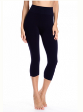 Load image into Gallery viewer, XL - Wide Band bamboo Capri Legging
