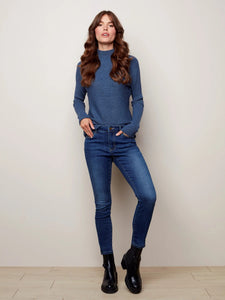 Ankle Jeans with Zip at Hem