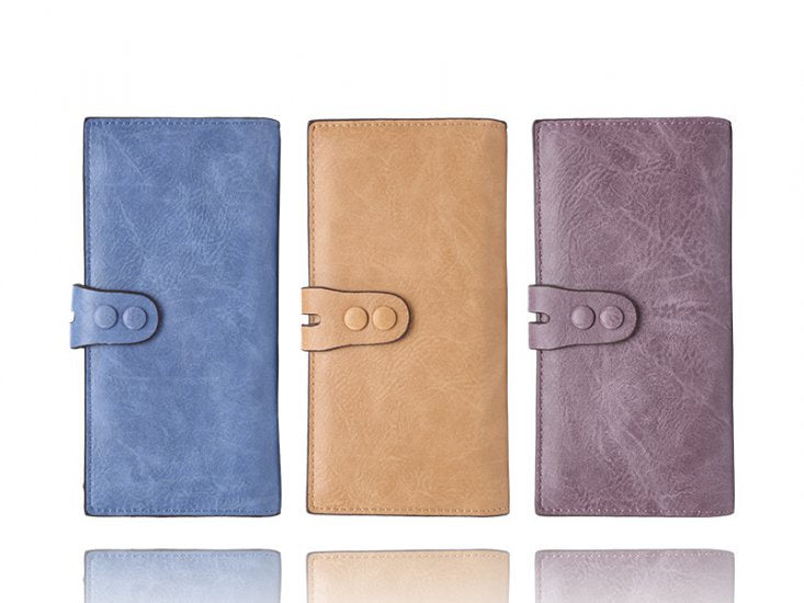Avery Clutch Wallet